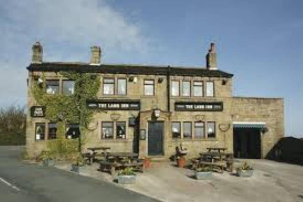 The Vestry - Chapel Retreat With Hot Tub Villa Haworth Exterior photo